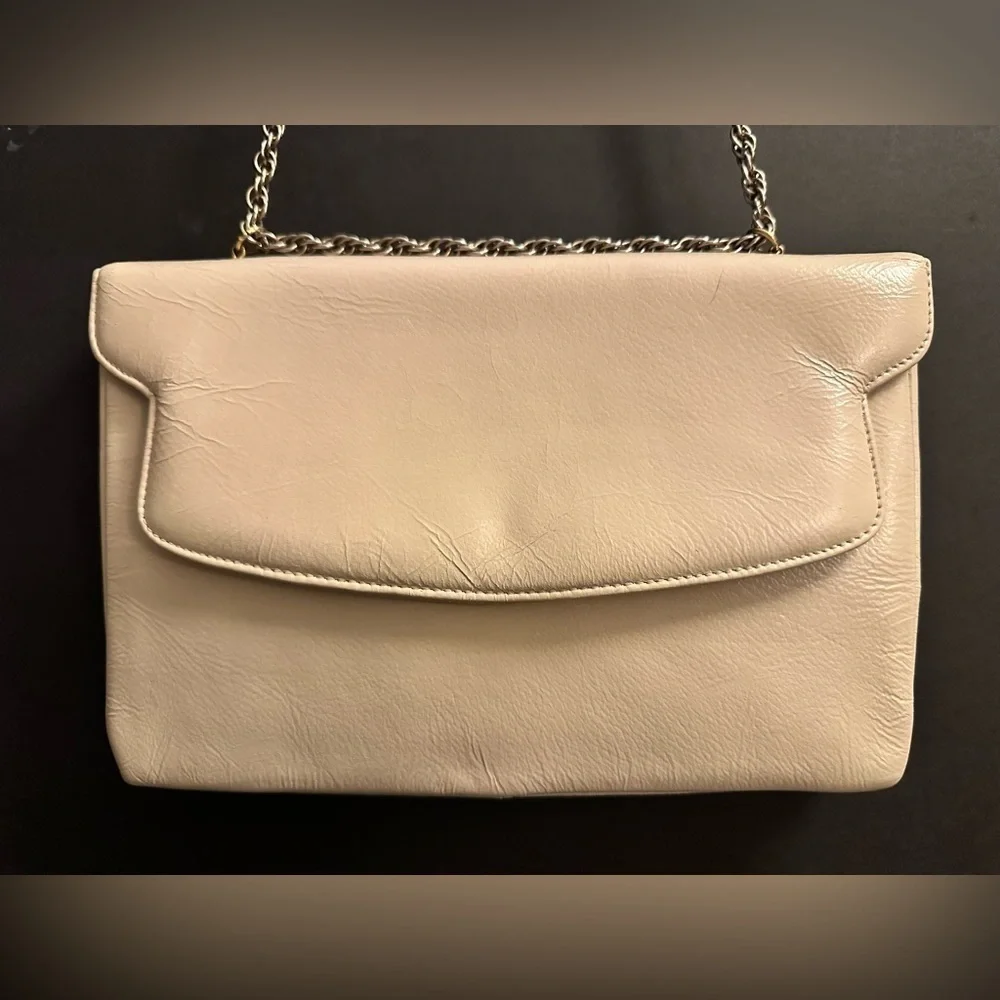 Vintage Coquette New York Leather Crossbody Bag - Picture 4 of 11